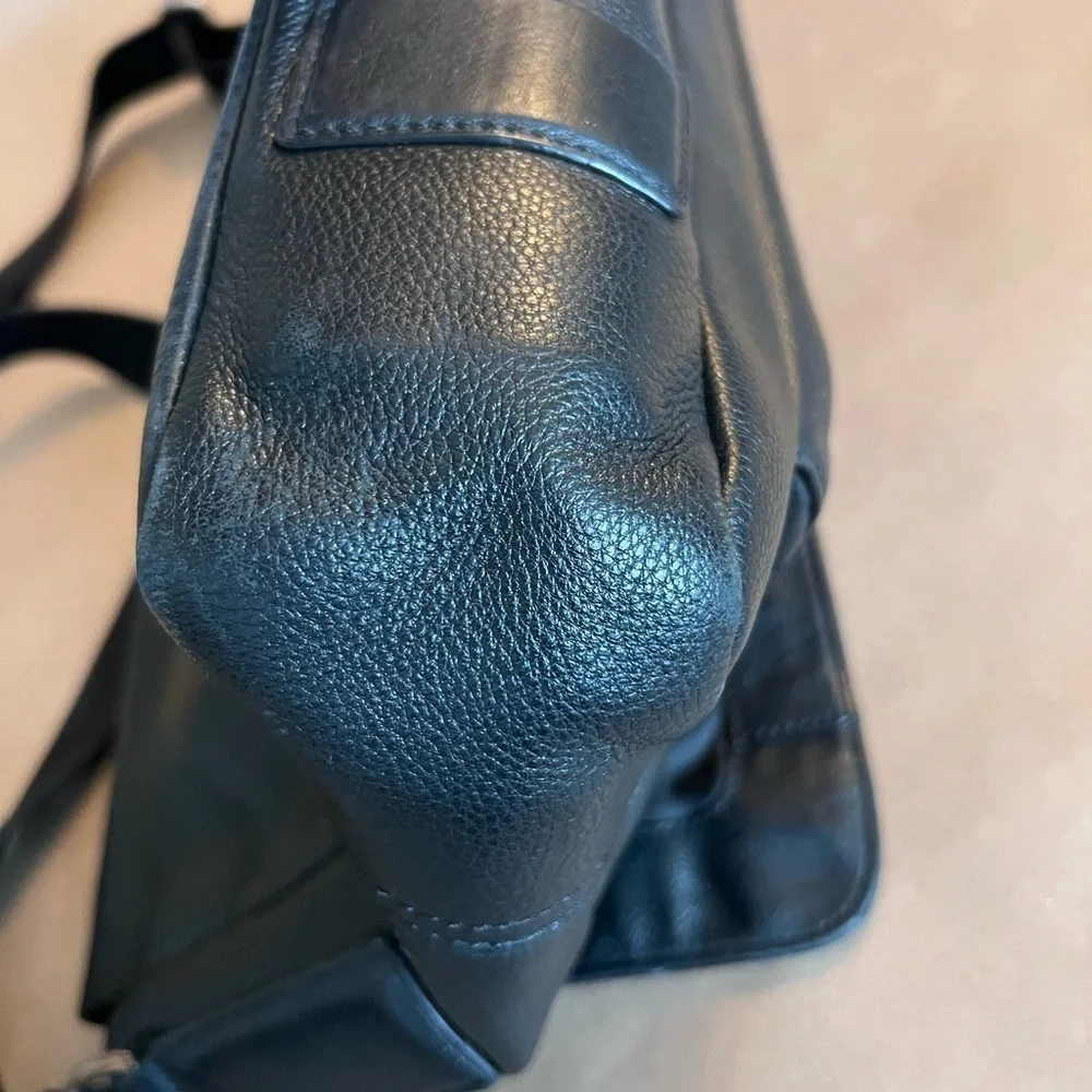 Banana Republic Black Pebbled Genuine Leather Messenger Laptop Bag Fabric Strap